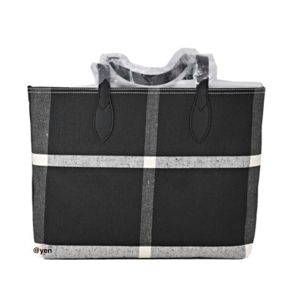 Burberry Doodle Reversible Black canvas leather - Picture 11 of 11